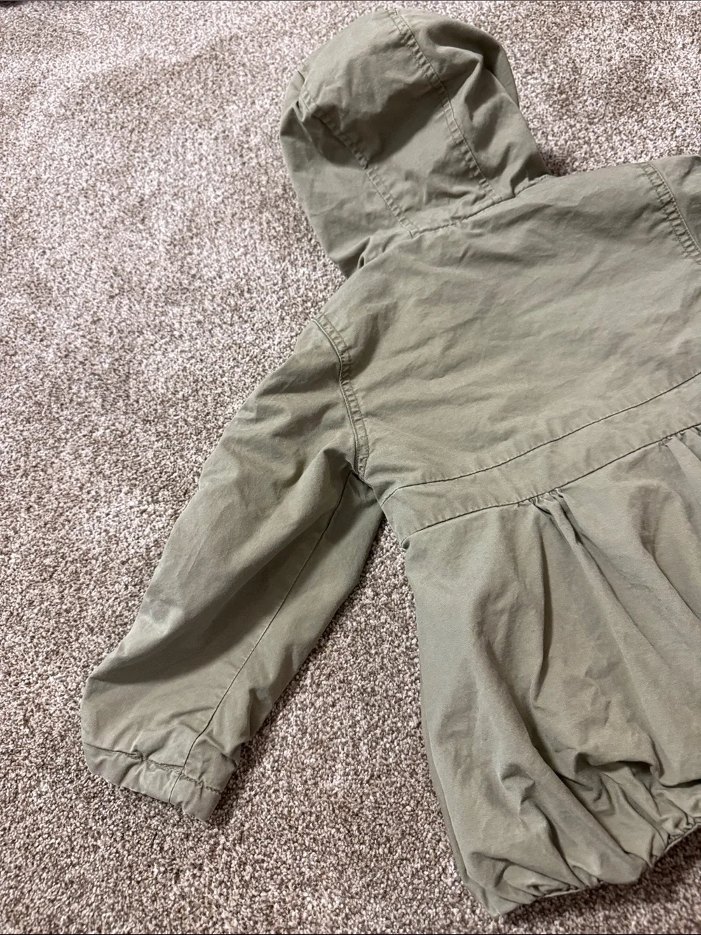 Old Navy Girls' Hooded Puffer Jacket in Olive Green